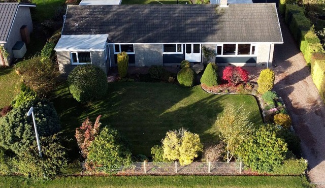 Spacious 5-bedroom cosy cottage nr St Andrews, Fife