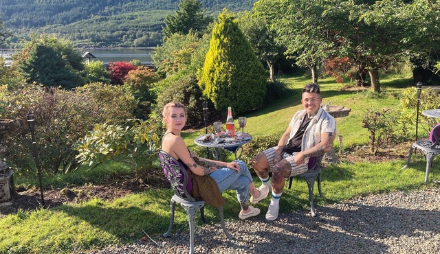 Spacious 5-bedroom country house in beautiful Loch Lomond Natl Park with WiFi