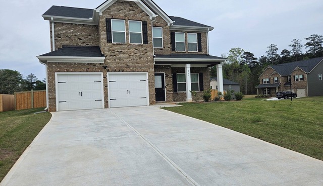 Spacious 5-bedroom Family and Friends Stay