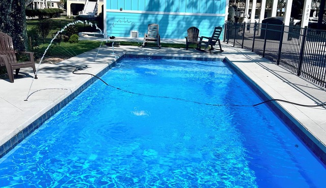 Spacious 5-bedroom house in peaceful Long Beach with AC