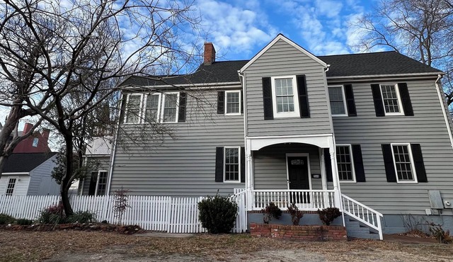 Spacious 5-bedroom house with AC in beautiful Portsmouth
