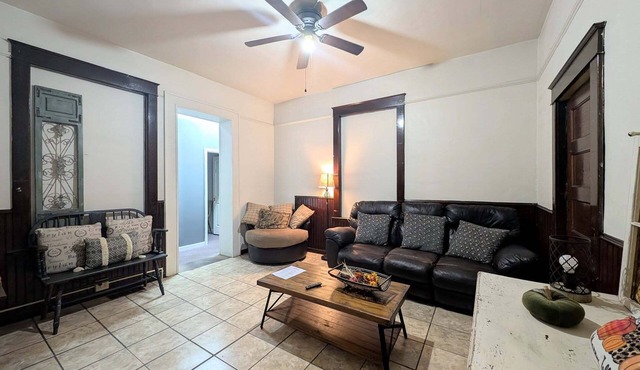 Spacious 5-bedroom house in town-within walking distance to everything