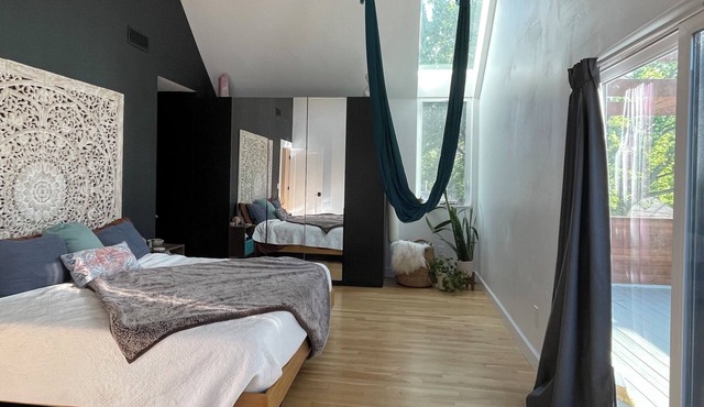 Spacious 5-bedroom house near Charming Main Littleton