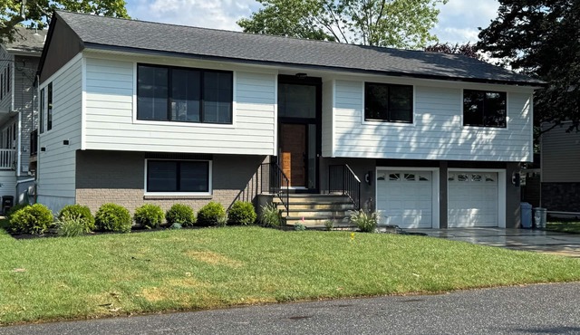 Spacious 5-bedroom house with WiFi, AC in charming Manasquan