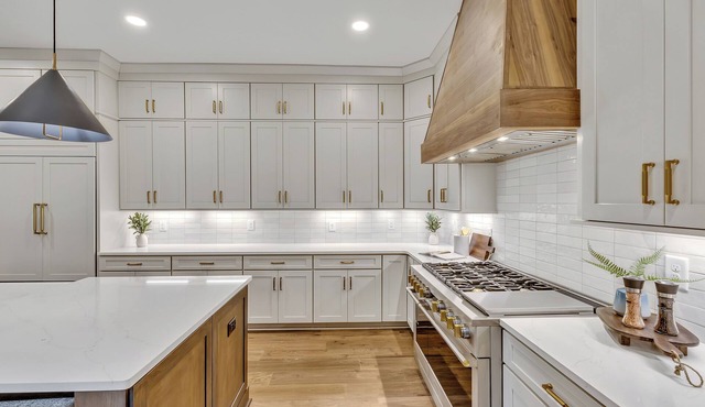 Spacious 5-bedroom house in lovely Nashville with AC, WiFi