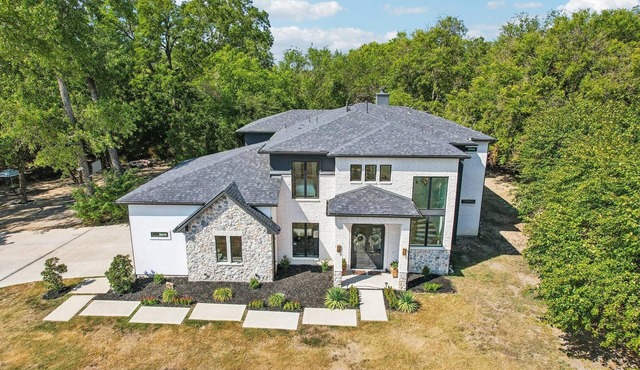 Spacious 5 Bedroom House 25 min from Dallas -nMODERN & HUGE