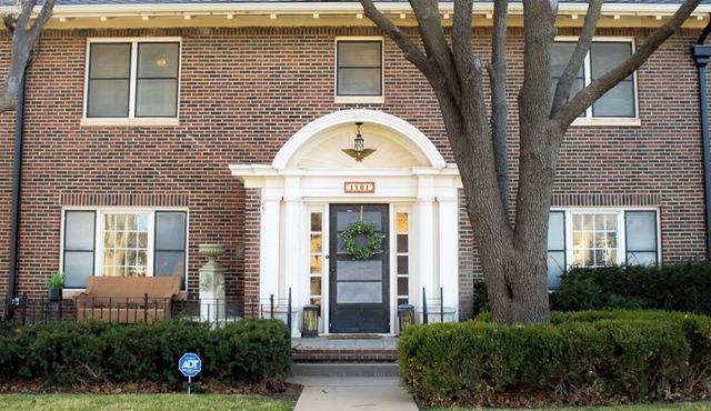Spacious 5-bedroom home nestled in the heart of Pampa.