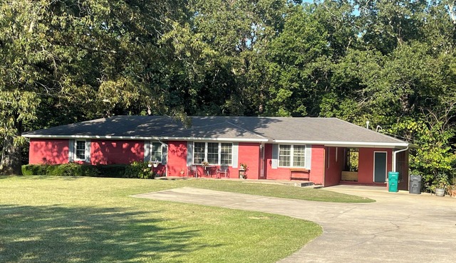 spacious 5 bedroom home