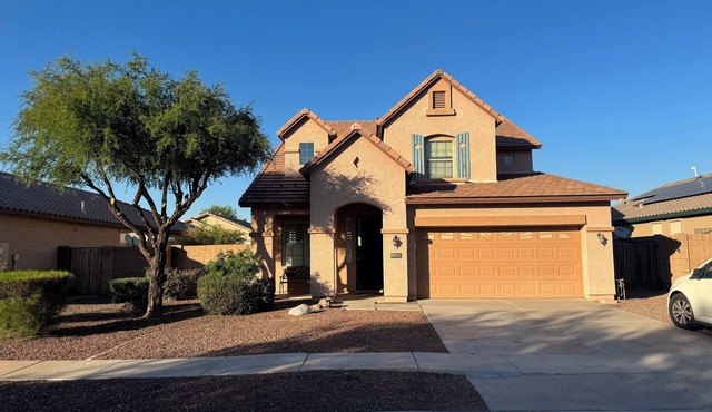 Spacious 5-bedroom house Avondale Sox Dodgers State Farm Stadium Nascar