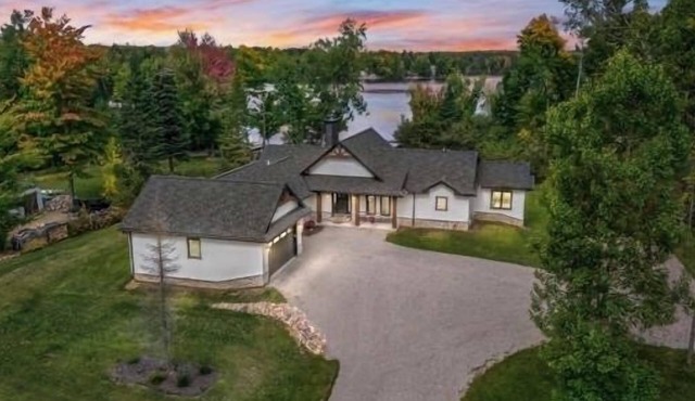 Spacious 5-bedroom house in lovely Townsend thats guaranteed to please everyone