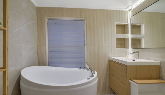 Spacious 5-bedroom house in wonderful Atlanta with AC