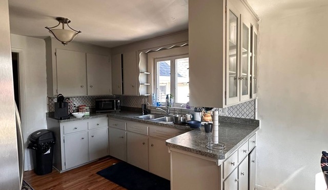 Spacious 5-bedroom house with AC and WiFi in lovely Buffalo