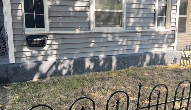 Spacious 5-bedroom house with AC and WiFi in welcoming Columbus