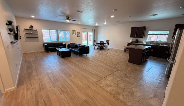 Spacious 5-bedroom house in adorable Manteca with AC