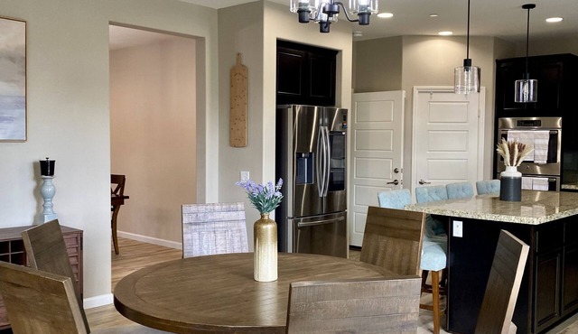 Spacious 5-bedroom house in enchanting Menifee with fitness room