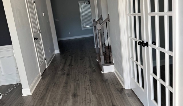 Spacious 5-bedroom house in brilliant Raeford with WiFi, AC
