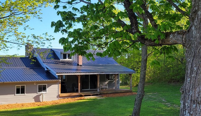 Spacious 5-bedroom house in charming Mayo with WiFi, AC