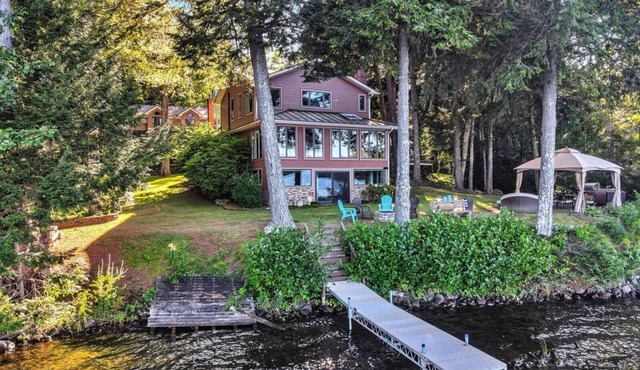 Spacious 5-bedroom lakefront home on pristine Lower Narrows Pond in Winthrop