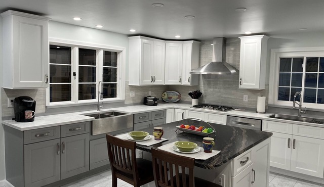 Spacious 5 Bedroom Newly Remodeled Retreat