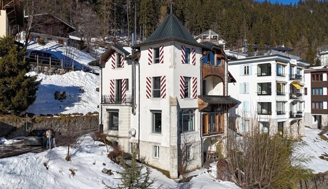 Spacious 5-bedroom resort in the charming alps village of Leysin, Switzerland