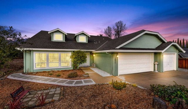 Spacious 5-Bedroom Cameron Park Vacation Rental Near Lake Tahoe