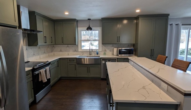 Spacious 5-bedroom house with fenced in backyard in Roanoke, Virginia.