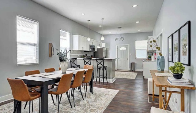 Spacious 5-Bedroom Blue Bungalow