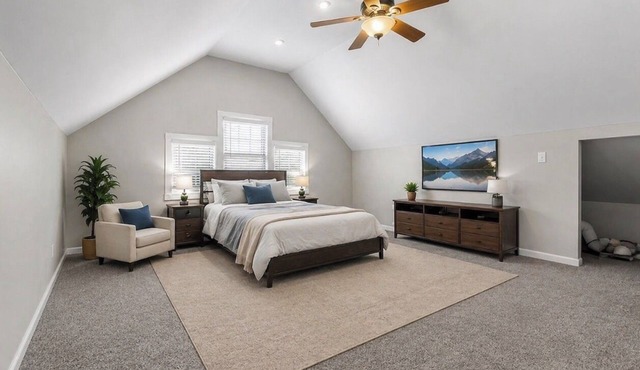 Spacious 5-Bedroom Home in the Heart of Kansas City Minutes from World Cup Venue