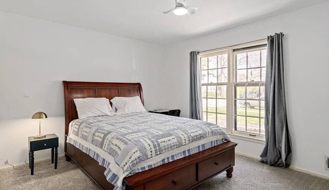 Spacious 5-bedroom house in KC- 20 mins from Arrowhead