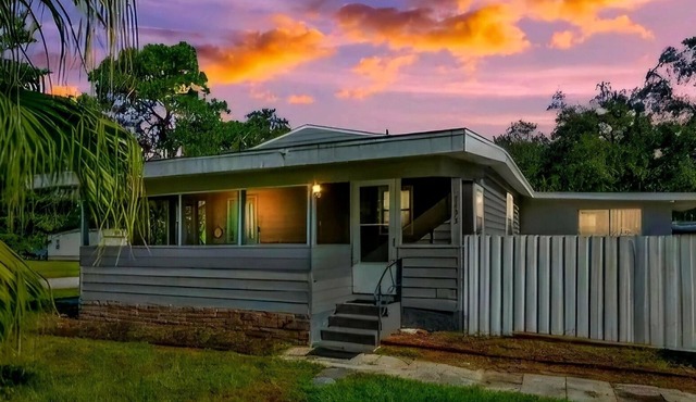 Spacious 5-bedroom house in fantastic Spring Hill