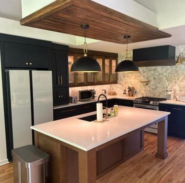 Spacious 5 bedroom house in charming Stone Mountain