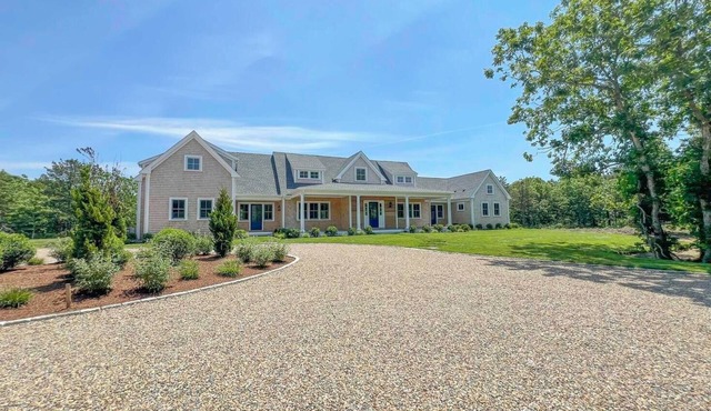 Spacious 5-Bedroom New House w/Pool, Spa, Access to Tennis & Deep Bottom Pond