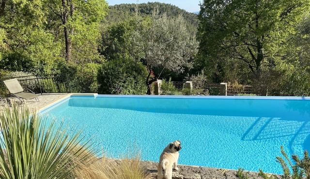 Spacious 5 bedroom villa infinity pool & breathtaking views