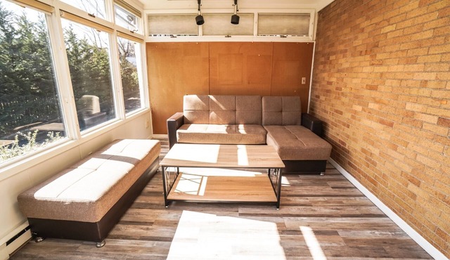 Spacious 5-Bedroom Villa with Outdoor Heated Pool