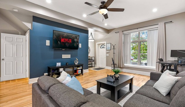 Spacious 5 BR/King Size Beds + Private Parking!