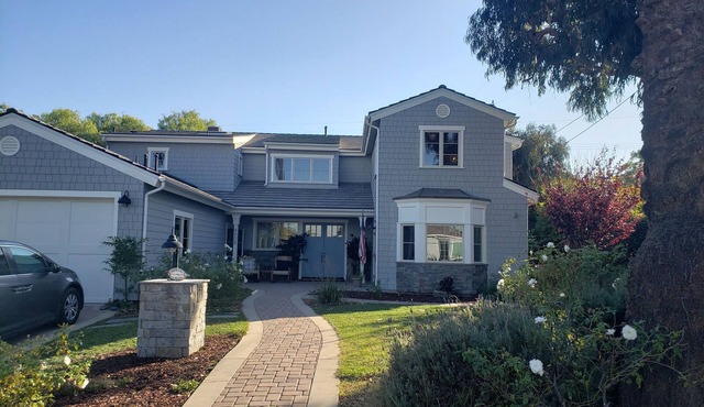 Spacious 5-bedroom home 2 miles from the beach in beautiful Palos Verdes