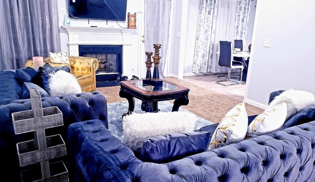 Spacious 5b/3b Home with Jetted tub 10 guests