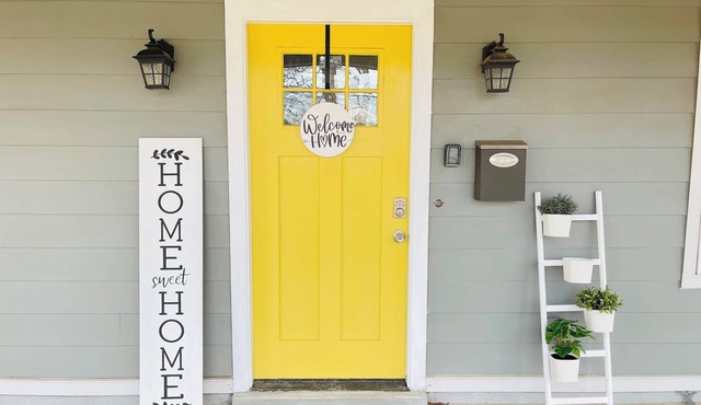 Spacious 5B house near UM/large parking space Summer Special!