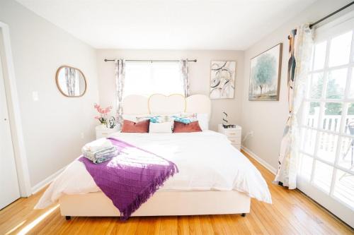 Spacious 5BR 2BA Free Parking Minutes to DC with Foosball