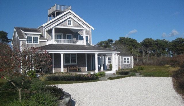 Spacious 5BR 7 bath Home on 3 Acres Near Beach/Bike Path/Shuttle Bus