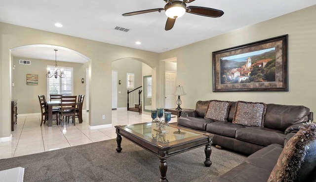 Spacious 5BR Cari Ct Home｜ Lush Backyard｜Garage Access｜Main floor Bedroom #41964