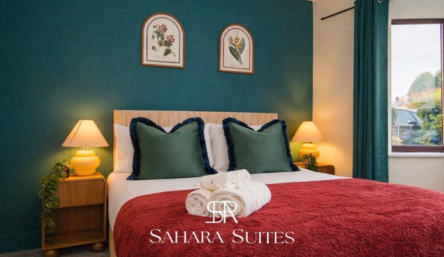 Spacious 5BR Contractor Stay | Garden & Parking