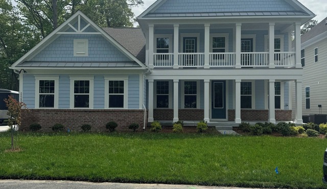 Spacious 5BR family-friendly house located in the Peninsula community.