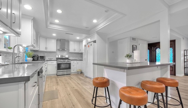 Spacious 5BR Family Home in Arcadia｜Sleeps 12｜Near Pasadena & DTLA｜Free Parking