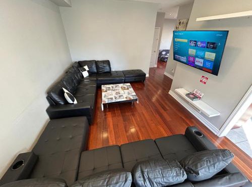 Spacious 5BR Home for Families & Business Travelers