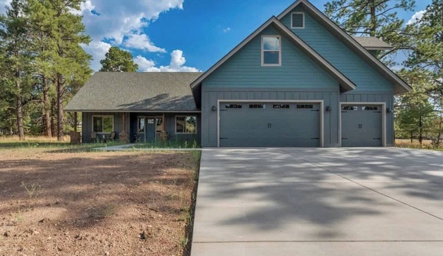 Spacious 5BR Home with Studio & Hot Tub