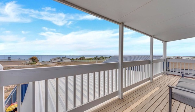Spacious 5BR Retreat w/Ocean Views, Sleeps 13, Walking distance to the Beach