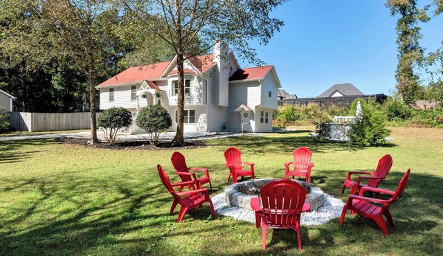 -> Spacious 5BR Retreat Near Mall of GA & Sleeps 13