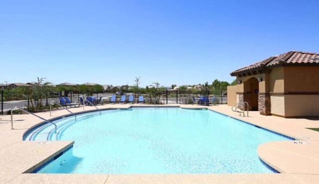 Spacious 5BR Retreat | Pool Access | Ext Stay