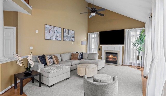 Spacious 5BR Retreat w/Piano & Pool Table – Near DC & Baltimore